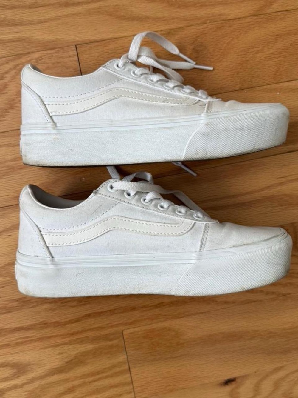 White Vans Old Skool Stackform platform sneakers - Women’s 7